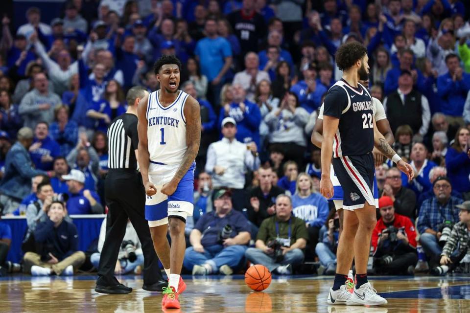 Kentucky freshman Justin Edwards (1) celebrated after forcing a Gonzaga turnover in the final minute of UK’s 89-85 loss to the Bulldogs last Saturday at Rupp Arena.