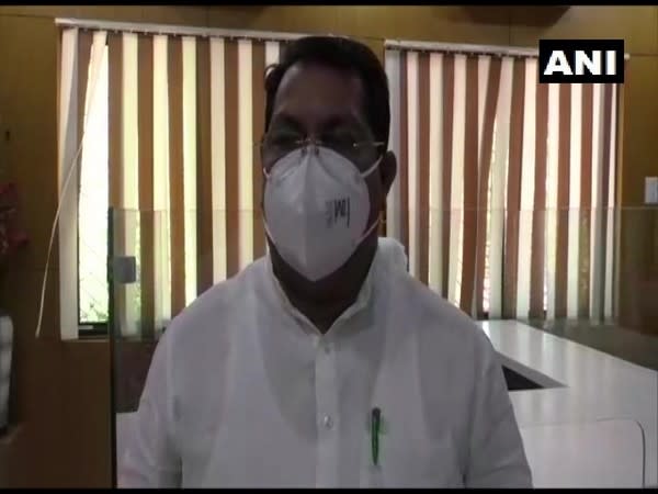 Maharashtra Relief & Rehabilitation Minister Vijay Wadettiwar (Photo/ANI)