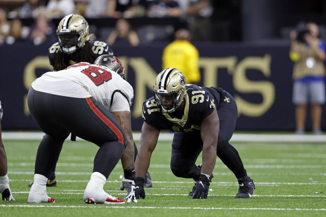 Eagles to sign free agent Saints DT Kentavius Street