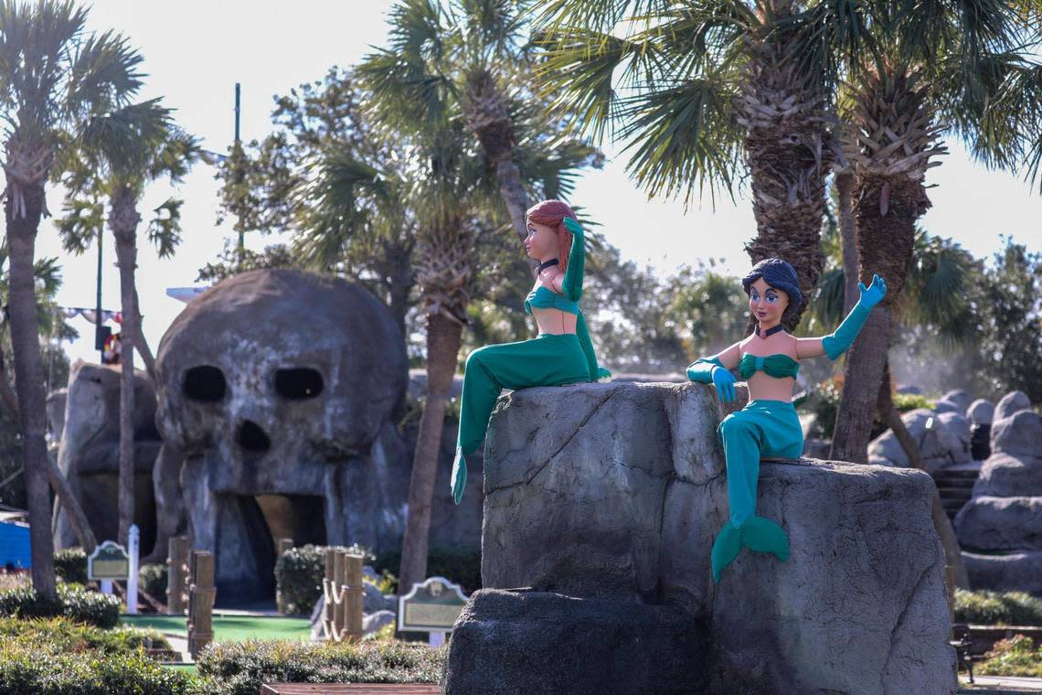 Captain Hook’s Adventure Golf in downtown Myrtle Beach, S.C. Dozens of popular mini-golf courses provide a variety of opportunities for play. December 1, 2022. JASON LEE/JASON LEE