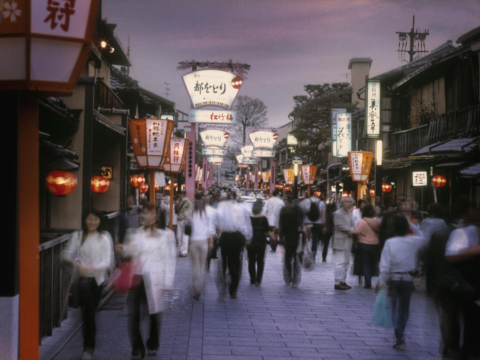 日本旅遊｜京都祇園擬4月起禁止旅客進入私人小巷！違規者罰款10,000日圓 日本網民質疑成效：對旅客來說尤如樂園入場費