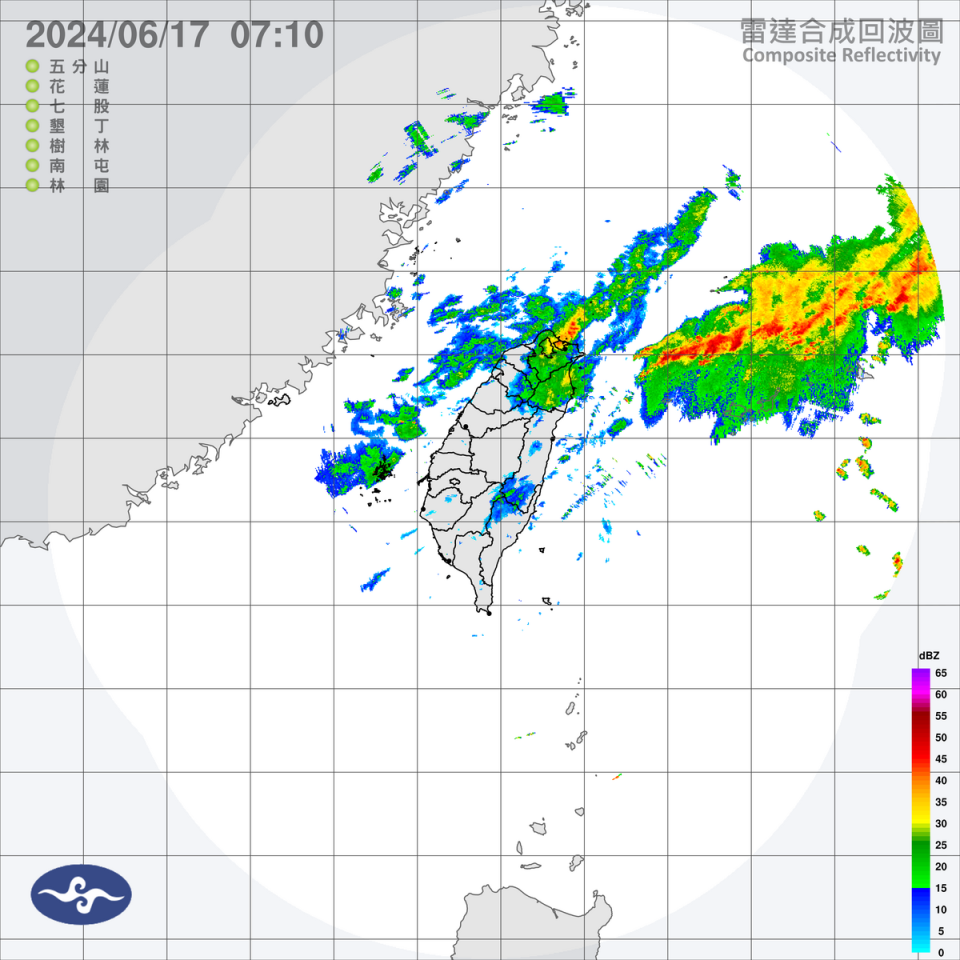 今天清晨至上午時段，西半部地區將有零星短暫陣雨，午後中部以北、東半部與各山區則可能有局部短暫雷陣雨，甚至有較大雨勢發生。   圖：中央氣象署／提供