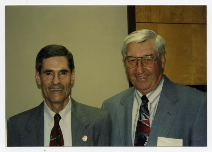 [Photograph of Holland Evans and Hershel Kimbrell], photograph, 1996; (<a href="https://trib.al/glXDXyW" rel="nofollow noopener" target="_blank" data-ylk="slk:https://trib.al/glXDXyW;elm:context_link;itc:0;sec:content-canvas" class="link ">https://trib.al/glXDXyW</a>: accessed May 2, 2024), University of North Texas Libraries, The Portal to Texas History, https://texashistory.unt.edu; crediting McMurry University Library.