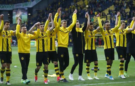 Soccer Football - Borussia Dortmund vs Eintracht Frankfurt - Bundesliga - Signal Iduna Park, Dortmund, Germany - 15/4/17 Borussia Dortmund players as they celebrate after the match Reuters / Ralph Orlowski Livepic