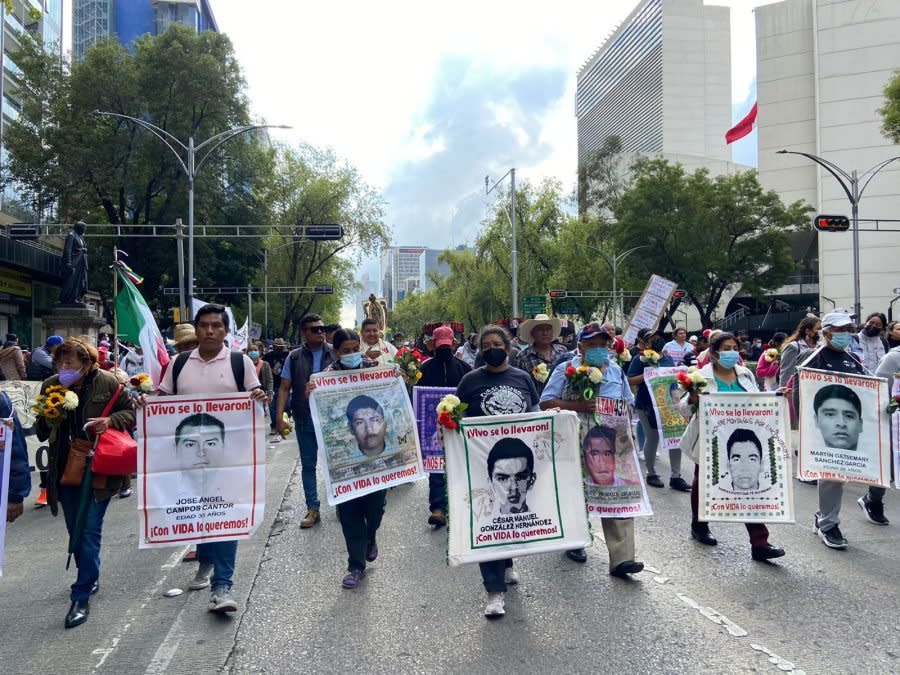 Ayotzinapa, octavo aniversario