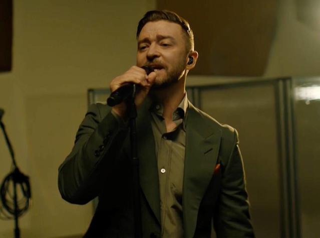 Justin Timberlake doesn't want to be 'weirdly private' about his