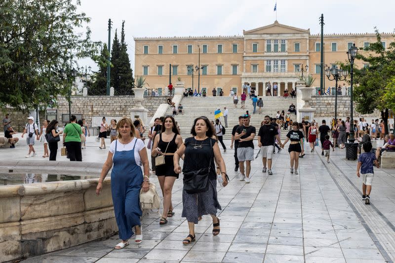 Reactions after general election, in Athens