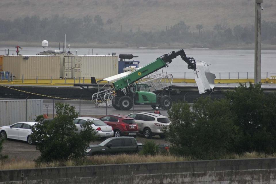 spacex rocket debris