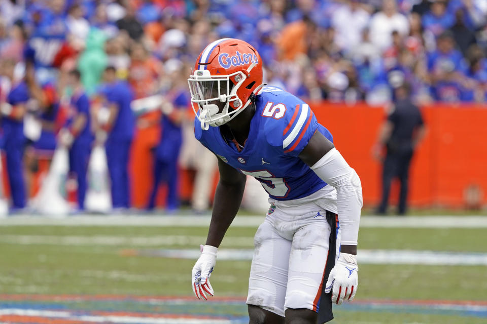 Florida cornerback Kaiir Elam (5) covers a play against Samford during the first half of an NCAA college football game, Saturday, Nov. 13, 2021, in Gainesville, Fla. (AP Photo/John Raoux)