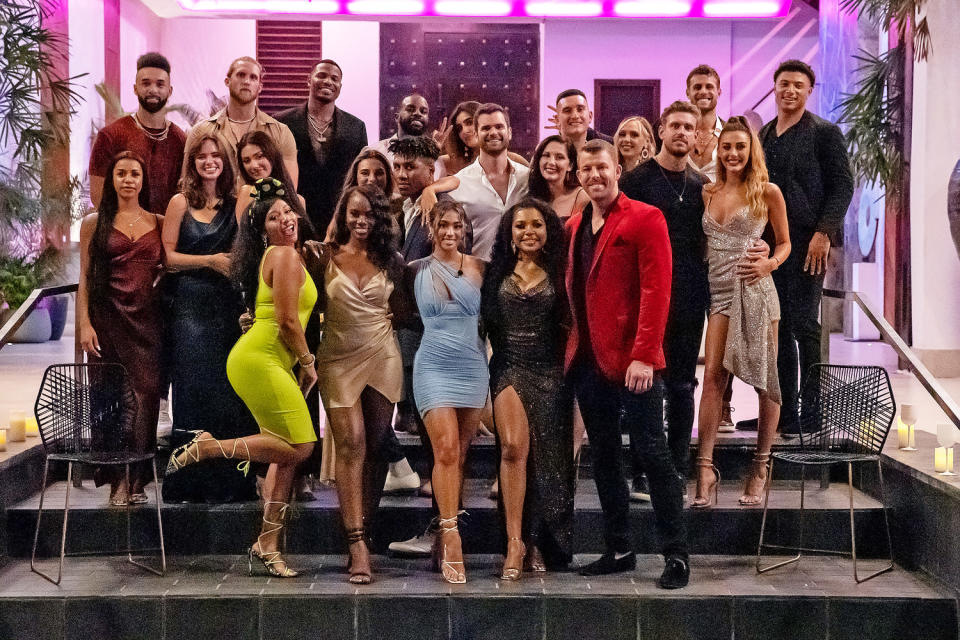 (L to R, B to F) Bartise Bowden, Will Richardson, Zay Wilson, Calvin Crooks, Ines Tazi, Nick Uhlenhuth, Joey Sasso, Kariselle Snow, Mitchell Eason, Chase Demoor, Izzy Fairthorne, Abbey Humphreys, Francesca Farago, Georgia Hassarati, Dom Gabriel, Lauren “LC” Chamblin, Shayne Jansen, Chloe Veitch, Diamond Jack, Colony Reeves, Savannah Palacio, Anne-Sophie Perite-Frere, Damian Powers from episode 10 of 