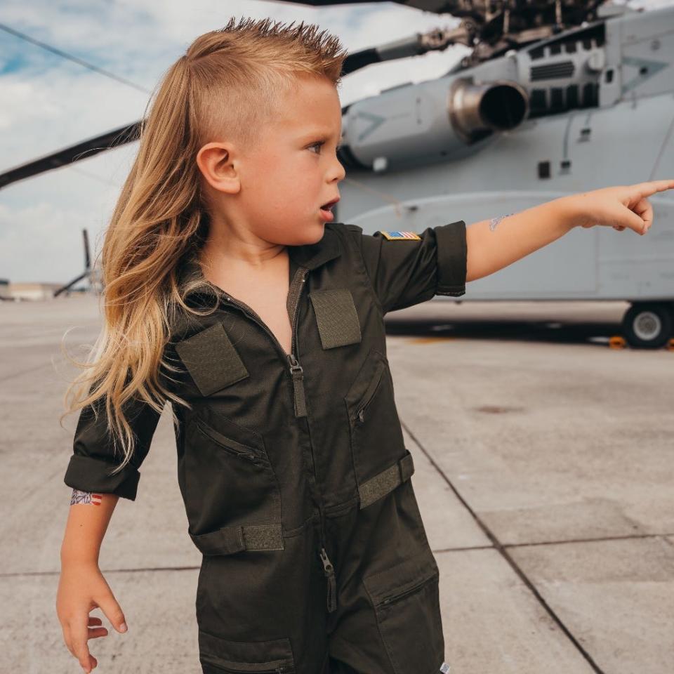 Contestants for the 2023 Mullet Champion competition