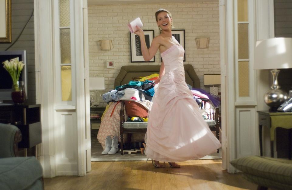 A still from the movie 27 Dresses