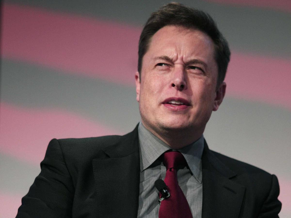 Elon Musk says he's not like Warren Buffett as he actually makes things