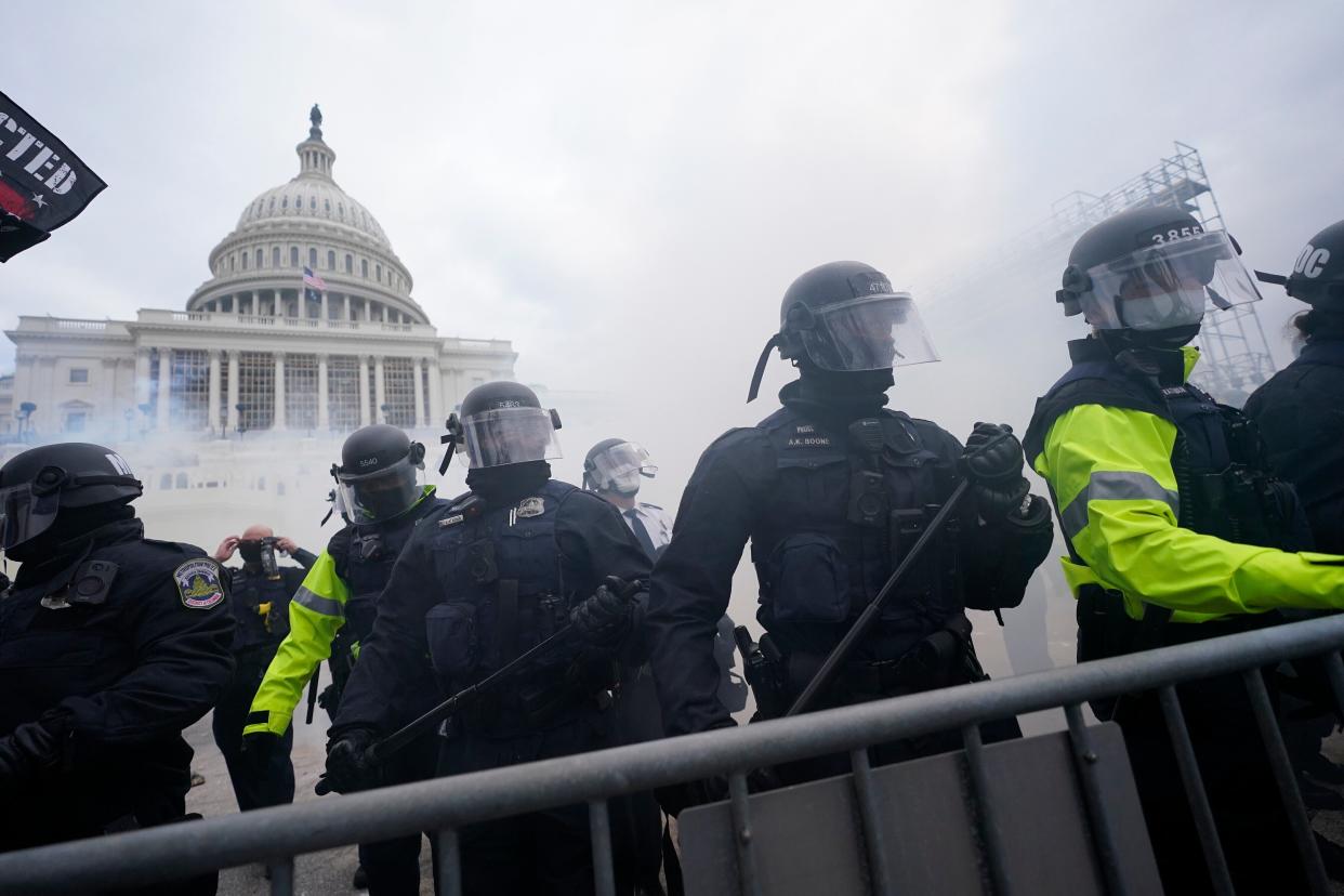 Capitol Breach (Copyright 2021 The Associated Press. All rights reserved.)