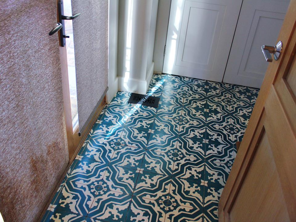 fixer upper shotgun house tiled floors