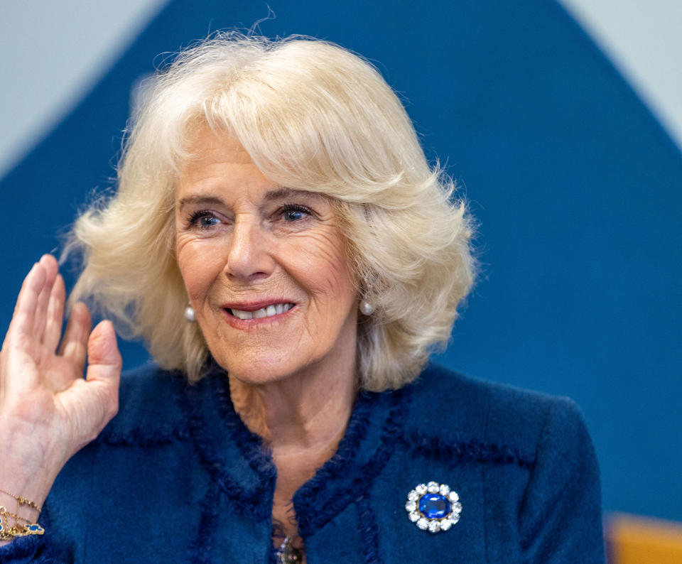 Königsgemahlin Camilla beim Besuch einer britischen Grundschule. (Bild: Reuters)