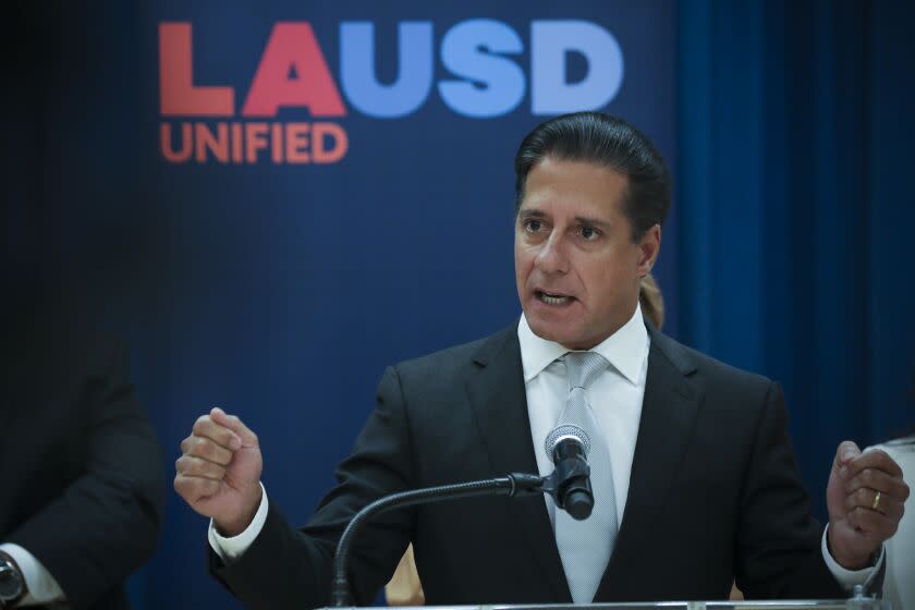 Los Angeles, CA - September 09: Superintendent Alberto M. Carvalho addresses a press conference about sharp decline in student test scores and hacking of LAUSD system. Press conference was held at Aragon Ave. Elementary School on Friday, Sept. 9, 2022 in Los Angeles, CA. (Irfan Khan / Los Angeles Times)