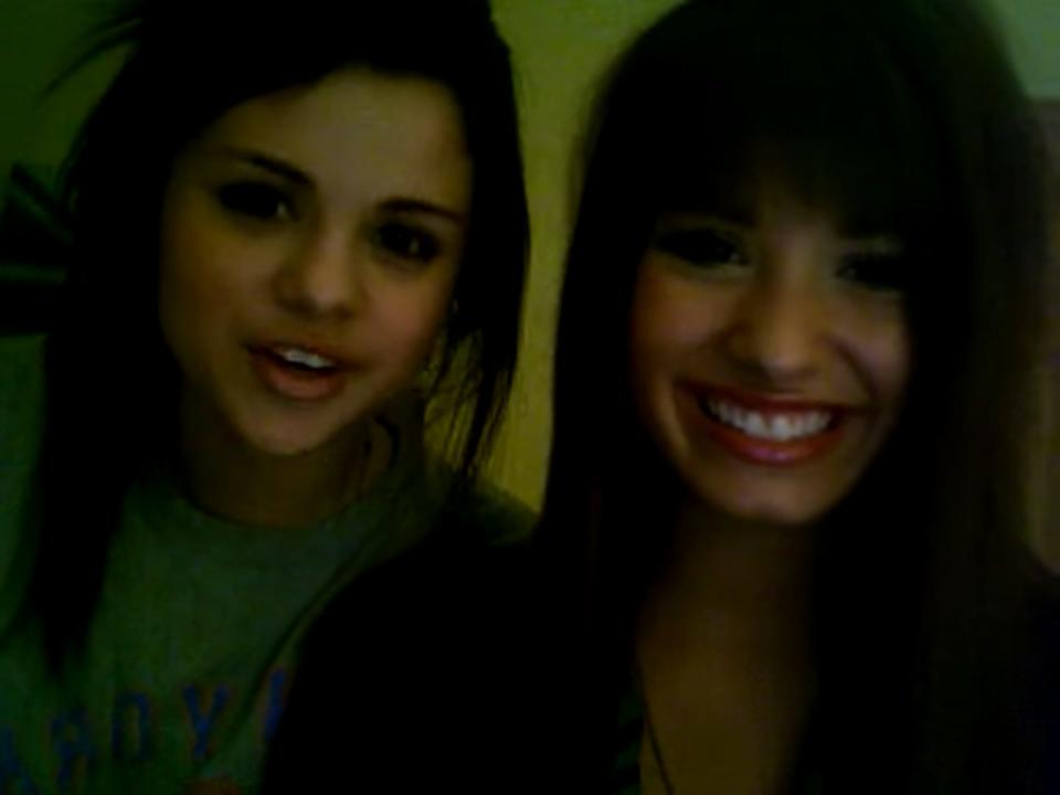 selena gomez demi lovato