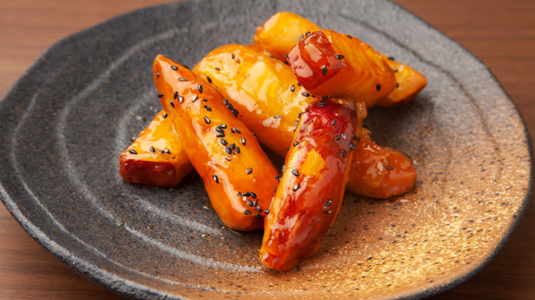 candied sweet potatoes with sesame seeds