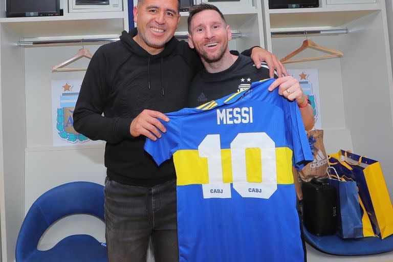 Riquelme quiere que Messi juegue en su partido homenaje