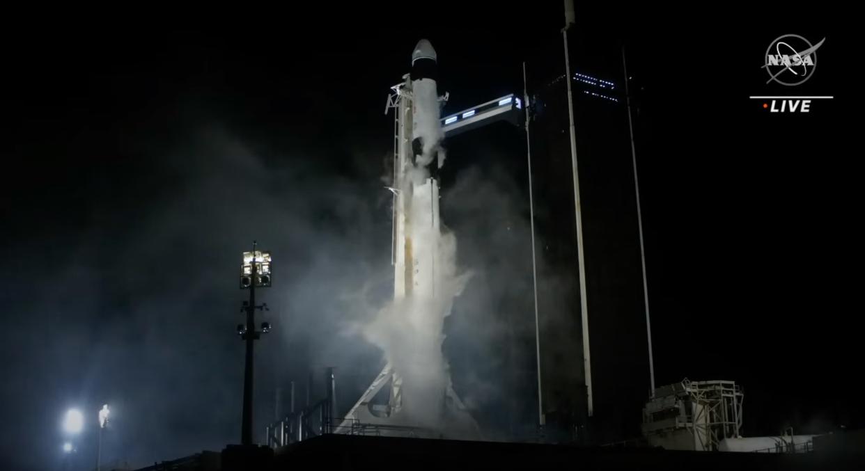  SpaceX's Crew-6 Dragon Endeavour sits atop its Falcon 9 rocket on the pad at Kennedy Space Center in Florida shortly after its planned launch attempt on Feb. 27, 2023 was scrubbed due to an ignition-fluid issue. 