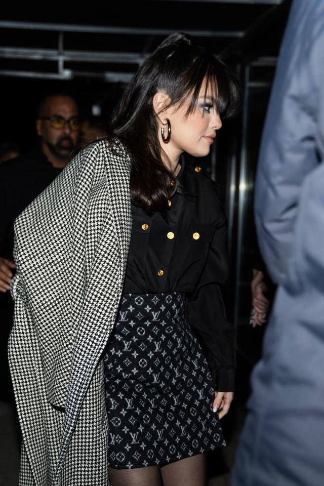 vuitton coat selena gomez