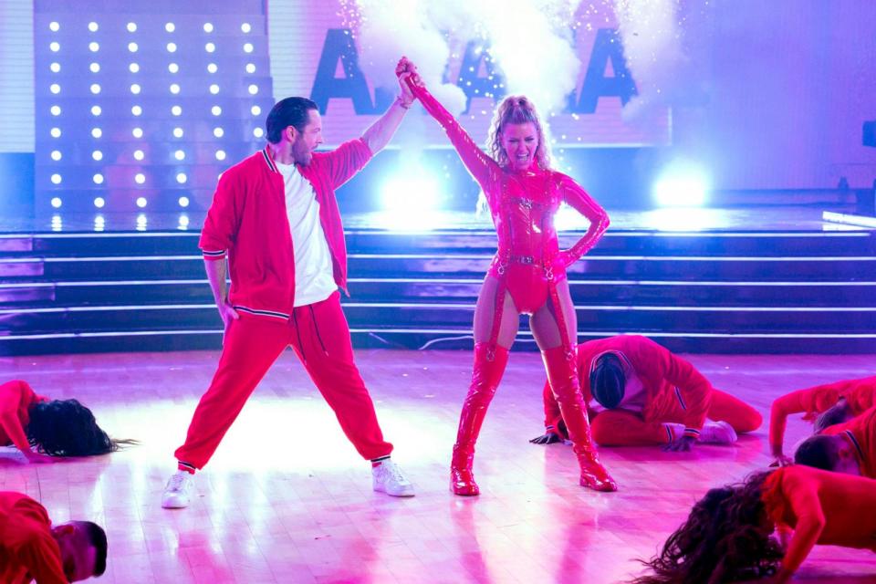 PHOTO: Ariana Madix and Pasha Pashkov compete on 'Dancing with the Stars.' (Eric Mccandless/Disney)