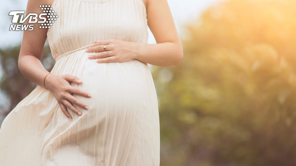 女子在結婚前夕突拋綠色震撼彈。（圖／shutterstock達志影像）