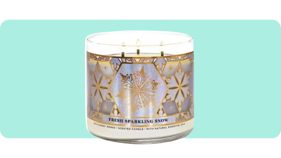 winter wedding essentials: candles