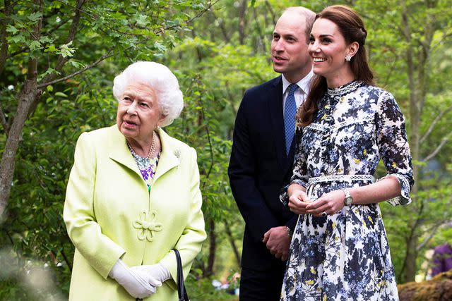 <p>Geoff Pugh/POOL/AFP/Getty</p> From left: Queen Elizabeth, Prince William and Kate Middleton in May 2019