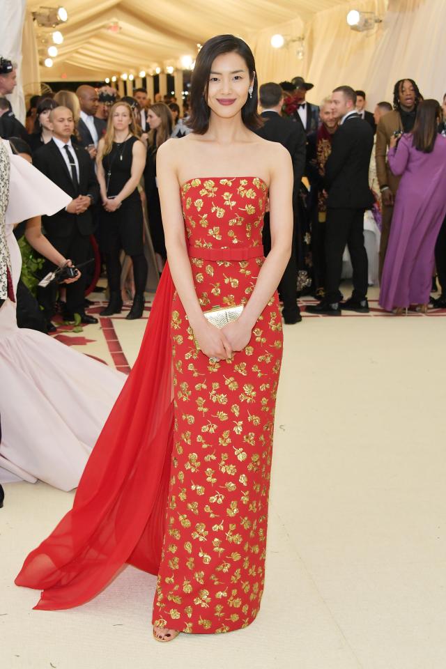 Lily Collins Wears The Same Red Tulle Dress As Heart Evangelista