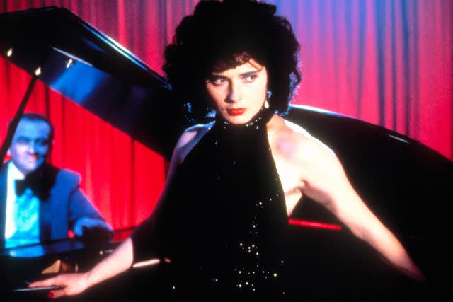 <p>De Laurentis Group/Courtesy Everett </p> Isabella Rossellini in 'Blue Velvet'