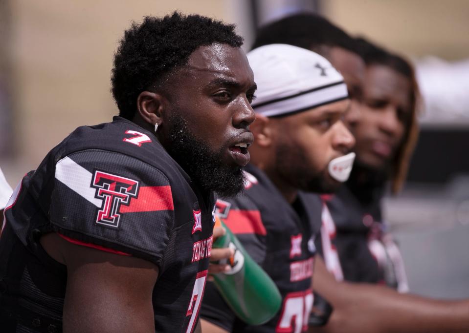 Texas Tech defensive edge player Steve Linton (7) spent four years at Syracuse before he transferred to Tech in January 2023.  Now Linton is off to Baylor after one season with the Red Raiders.