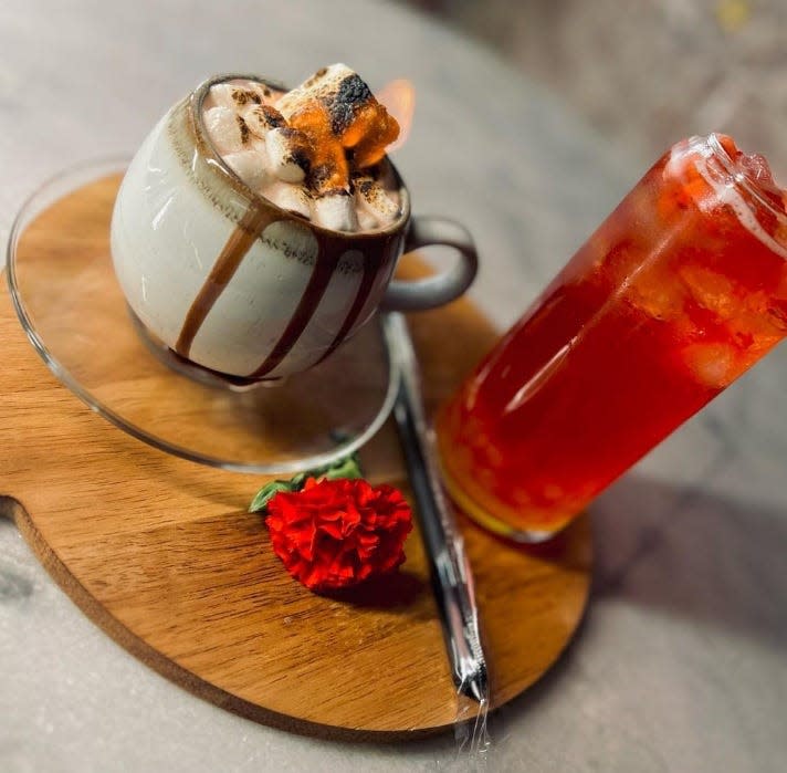 Cammy’s Cocoa and a Strawberry Black Tea Refresher at Dulce Bakery & Cafe.