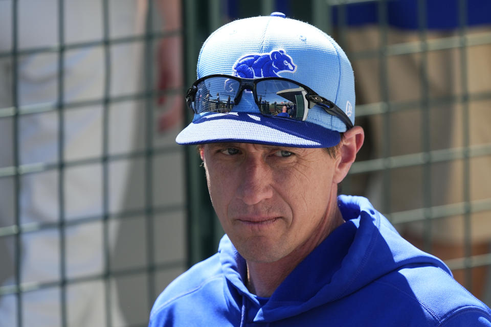 El mánager de los Cachorros de Chicago Craig Counsell durante un juego de pretemporada contra los Atléticos de Oakland, el martes 14 de marzo de 2024, en Mesa, Arizona. (AP Foto/Ross D. Franklin)