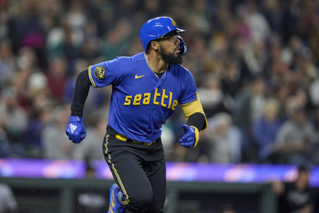 Hernández hits go-ahead HR, Mariners strike out 16 and beat White