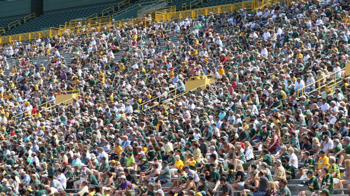 Packers set shareholder meeting, first training camp practice for July 22