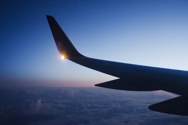 Man takes trousers off for entire flight, fellow passengers not amused