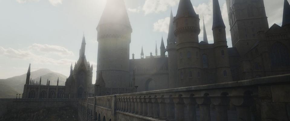 Hogwarts ist in „Phantastische Tierwesen: Grindelwalds Verbrechen“ zurück. (Bild: Warner Bros.)