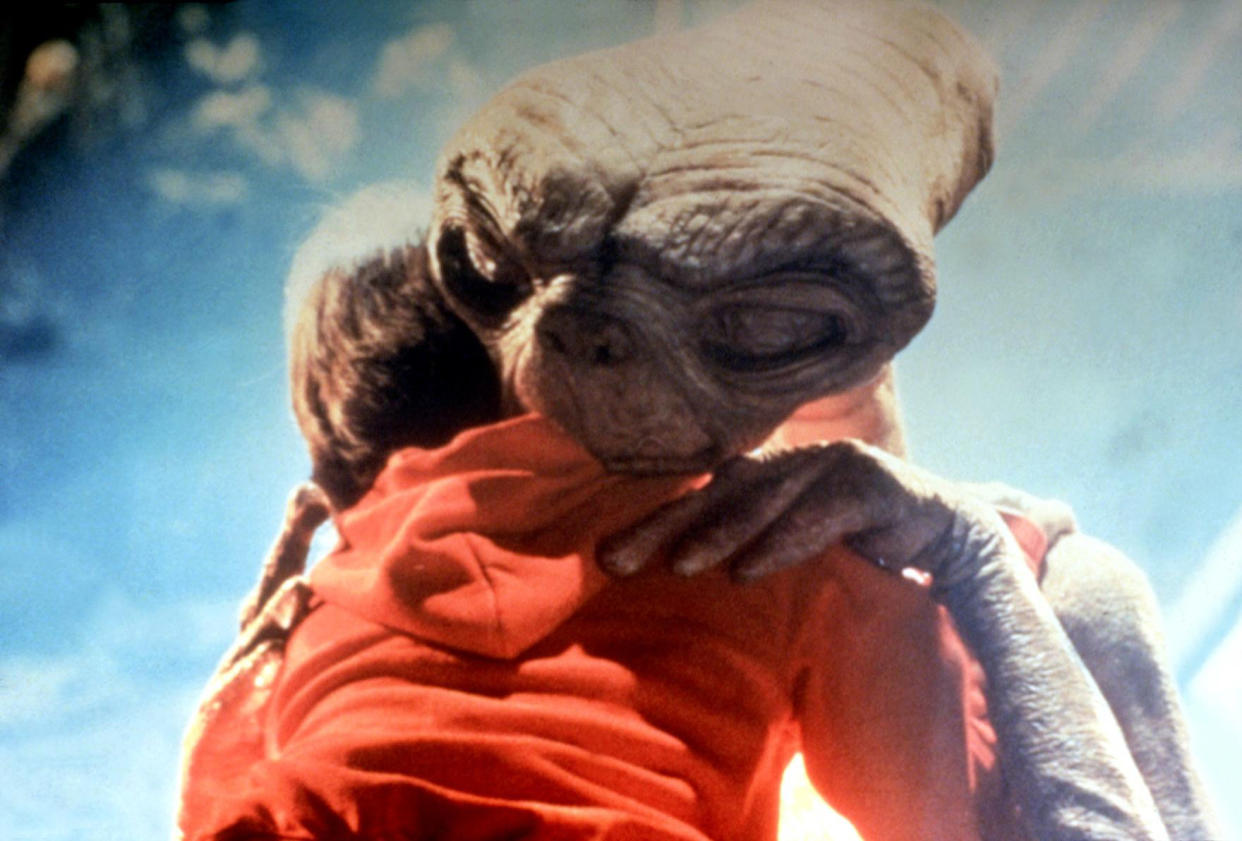Elliott and E.T. say goodbye in E.T. the Extra-Terrestrial. (Photo: Courtesy Everett Collection)