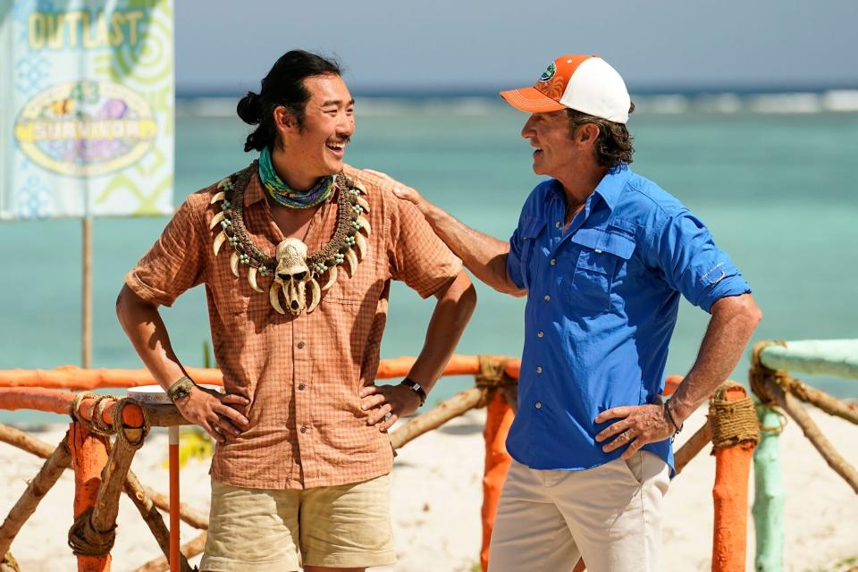 “Proposterous”– It is day 16 and castaways are getting to know their new tribe post merge. Also, hunger pangs are starting to take a toll and castaways must decide who will strike a deal with Jeff Probst to earn rice for their tribe, on SURVIVOR