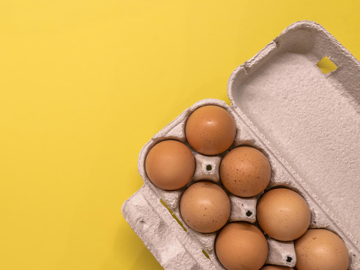 US large eggs more expensive than medium, small in 2022