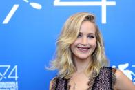 Zuletzt waren ihre Filme keine Kassenschlager mehr und ihr Marktwert wieder kleiner: Dass das "Forbes"-Magazin sie zuletzt dementsprechend nicht mehr unter den Top-Ten-Verdienerinnen Hollywoods aufführte, dürfte Jennifer Lawrence aber wenig Kopfzerbrechen bereiten. (Bild: Vittorio Zunino Celotto/Getty Images for Paramount Pictures)