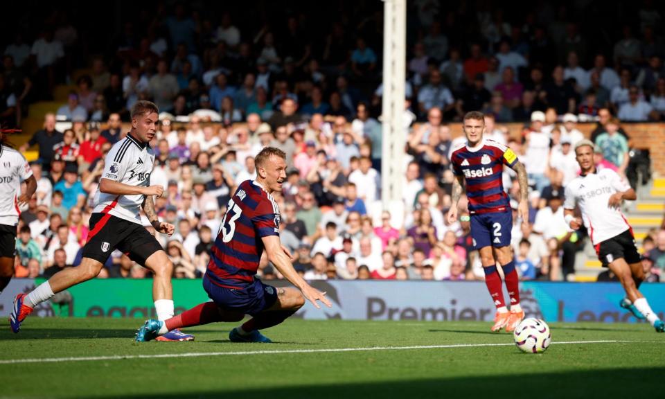 <span>Fulham's Emile Smith Rowe scores their second goal against Newcastle.</span><span>Photograph: John Sibley/Action Images/Reuters</span>