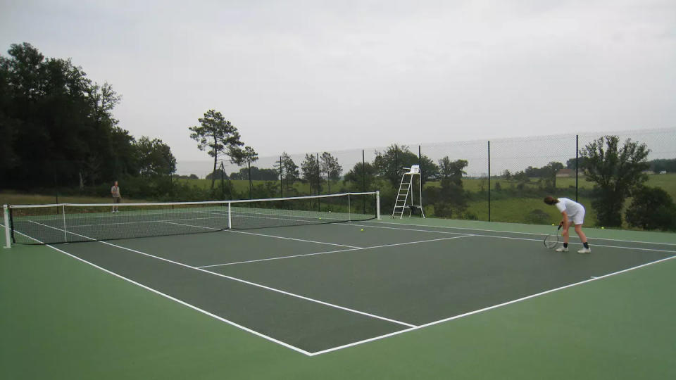 airbnbs with tennis courts in the uk and beyond