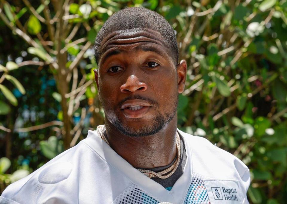 Miami Dolphins Jonnu Smith (9) speaks to reporters after practice at the Baptist Health Training Complex in Miami Gardens, Florida on Wednesday, June 5, 2024.