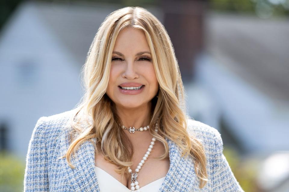 The Watcher Season 1, Episode 1 Jennifer Coolidge