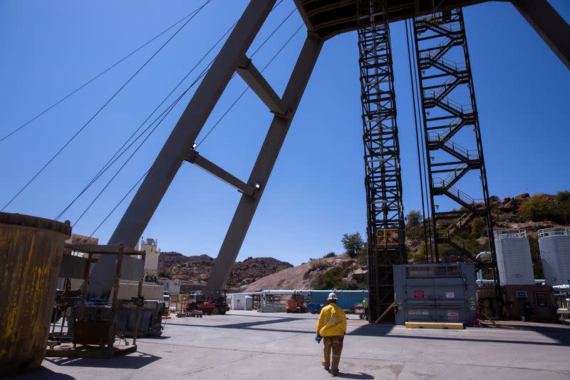 FILE PHOTO: Arizona copper fight reflects tough choices as America tries to go green