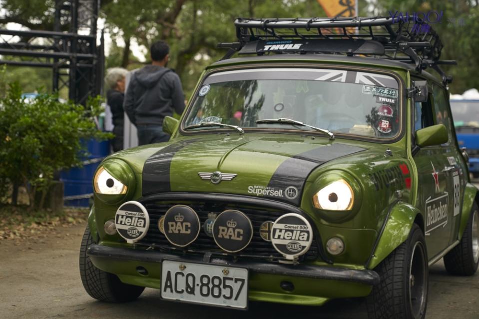 軍事風格的爆龜Austin Mini