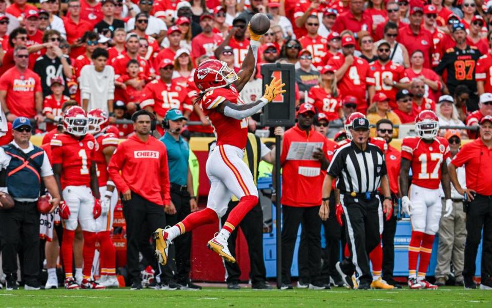 Kansas City Chiefs running back Isiah Pacheco (10) makes a catch int he first quarter against the Cincinnati Bengals Sunday, Sept. 15, 2024, at GEHA Field at Arrowhead Stadium.